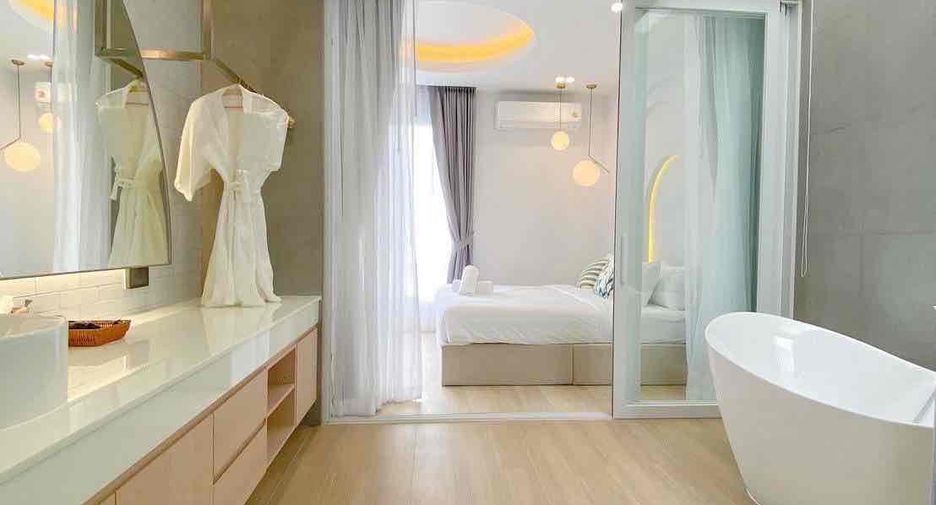 For rent 4 bedrooms villa in Bang Lamung, Chonburi