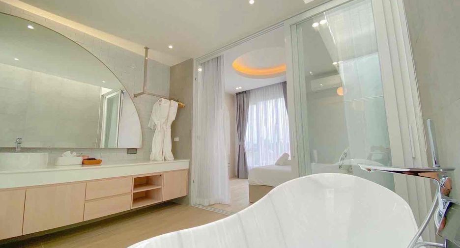 For rent 4 bedrooms villa in Bang Lamung, Chonburi