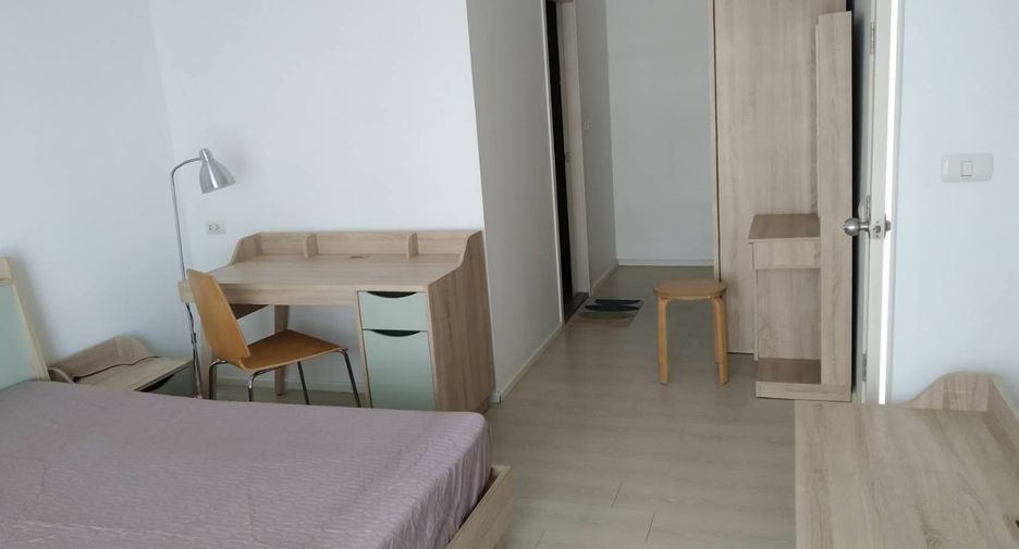 Condo en alquiler de 2 habitaciones en Huai Khwang, Bangkok