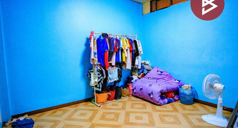 For sale 1 bed townhouse in Mueang Samut Prakan, Samut Prakan