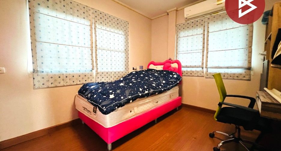 Casa en venta de 4 habitaciones en Phra Pradaeng, Samut Prakan
