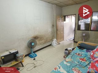 Casa adosada en venta de 2 habitaciones en Krathum Baen, Samut Sakhon