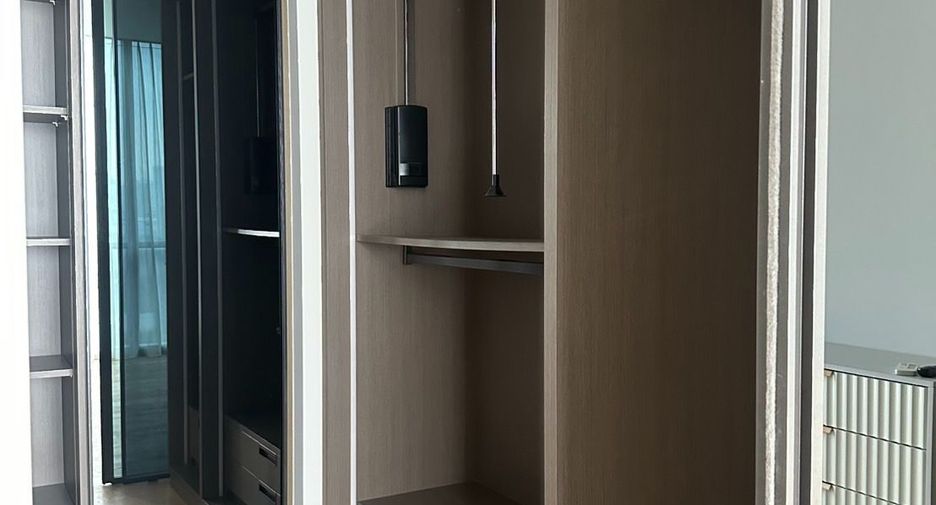 Wohnung zur Miete und zum Kauf mit 2 Zimmer in Watthana, Bangkok