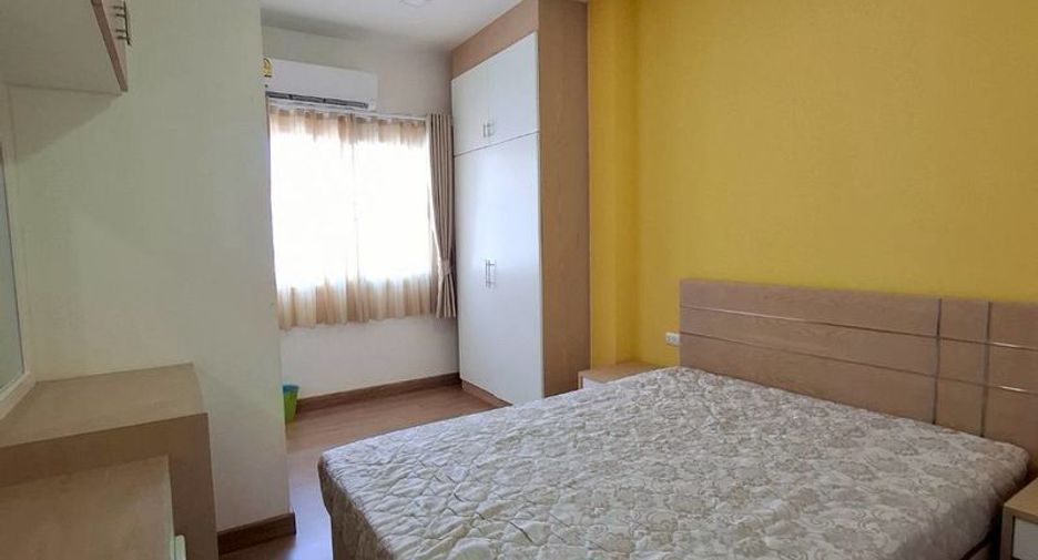 For rent 4 bedrooms house in Mueang Chiang Mai, Chiang Mai