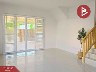 Casa adosada en venta de 3 habitaciones en Mueang Rayong, Rayong
