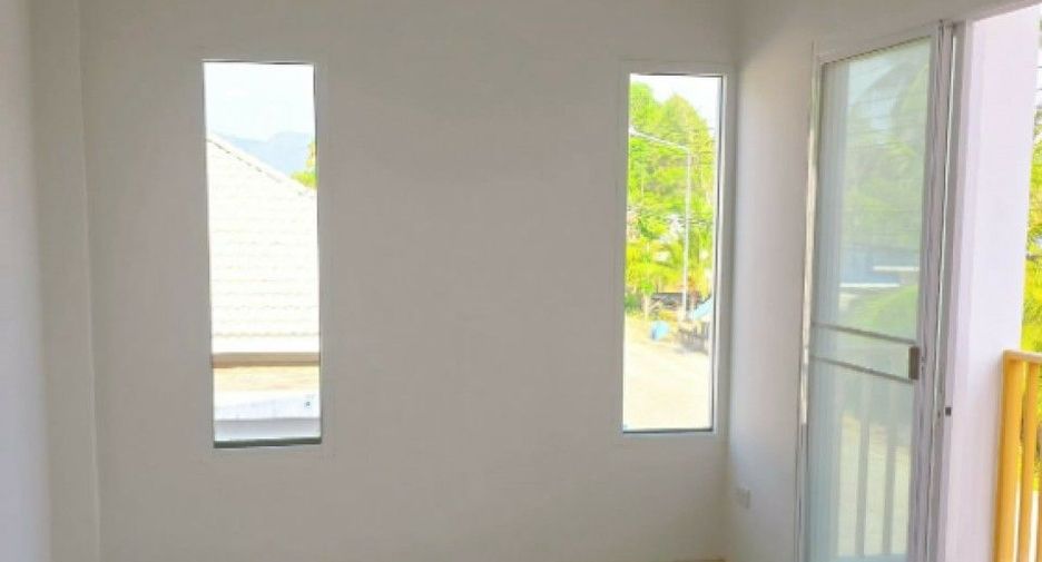 出售 3 卧室 联排别墅 在 Mueang Rayong, Rayong