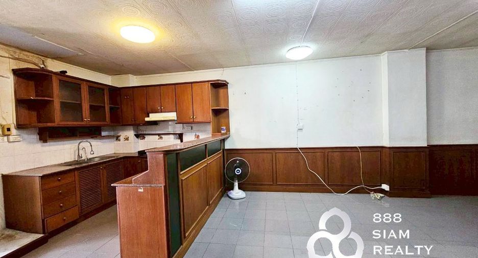 Продажа 2 спальни кондо в Чатучак, Бангкок