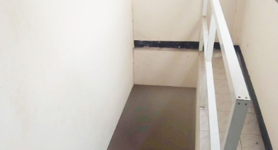 For sale 3 bedrooms house in Nong Chok, Bangkok