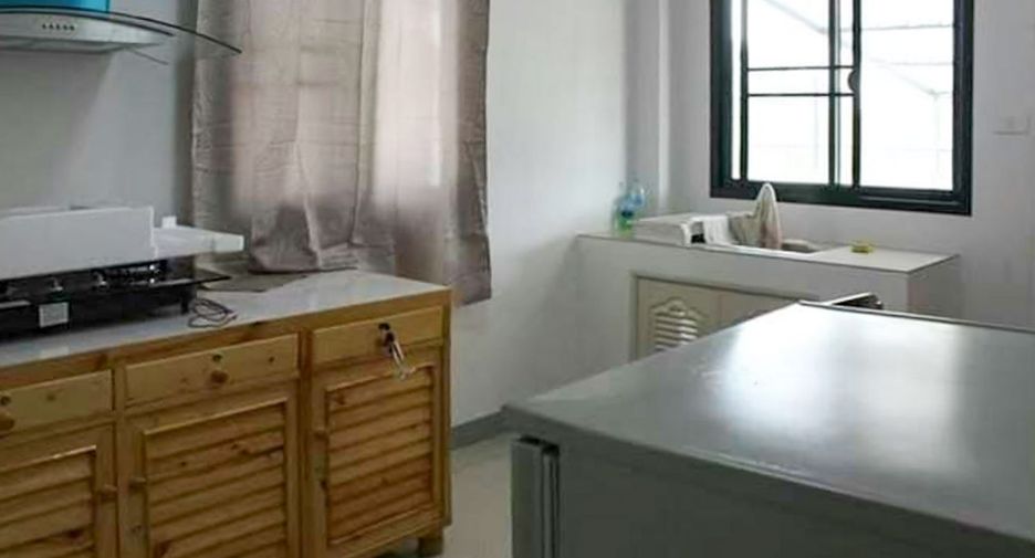 For rent 3 bedrooms house in Saraphi, Chiang Mai
