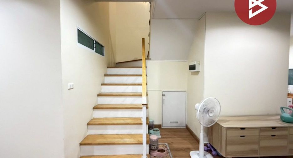 For sale 3 bedrooms house in Khlong Sam Wa, Bangkok