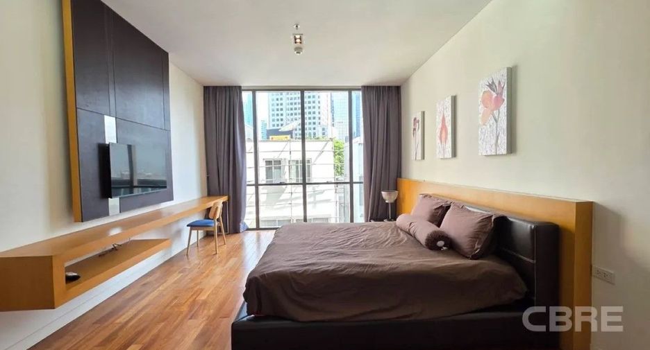 For rent and for sale 2 bedrooms condo in Khlong Toei, Bangkok