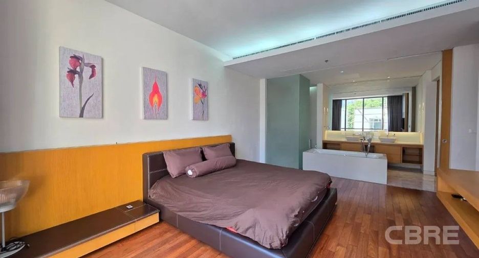 For rent and for sale 2 bedrooms condo in Khlong Toei, Bangkok