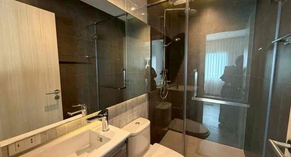 For rent 4 bedrooms villa in Bang Lamung, Chonburi
