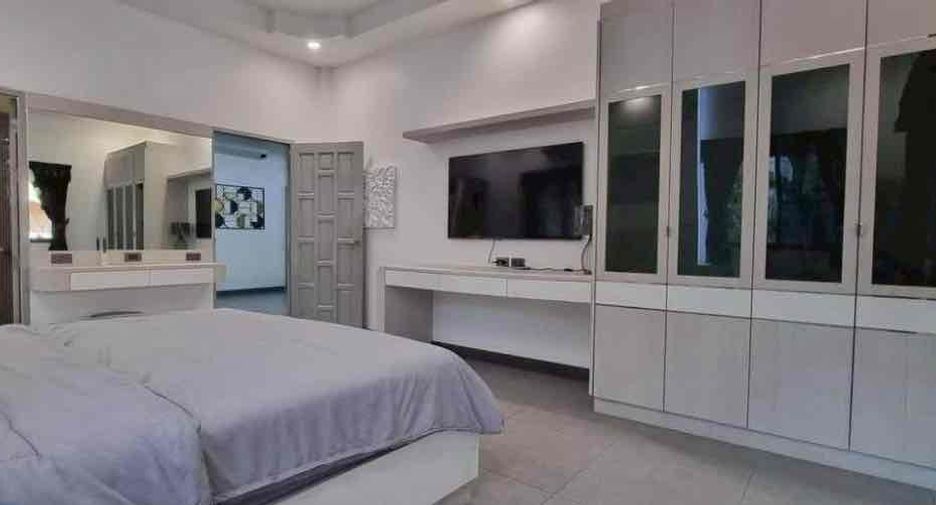 For sale and for rent 3 bedrooms villa in Bang Lamung, Chonburi