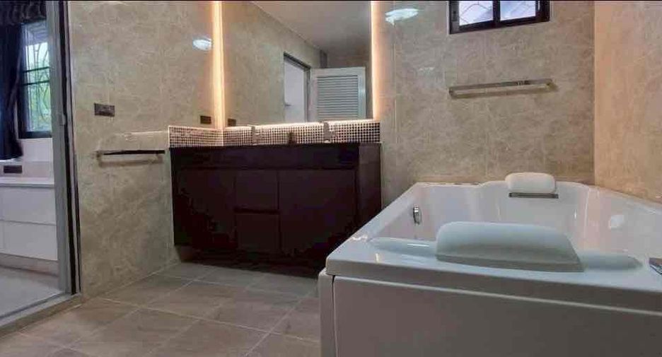 For sale and for rent 3 bedrooms villa in Bang Lamung, Chonburi