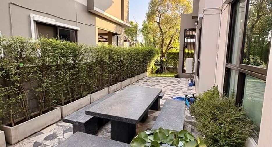 For sale 4 bedrooms house in Prawet, Bangkok