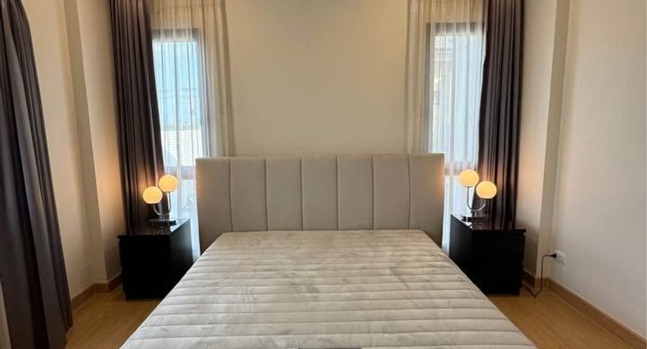 For sale 4 bedrooms house in Prawet, Bangkok