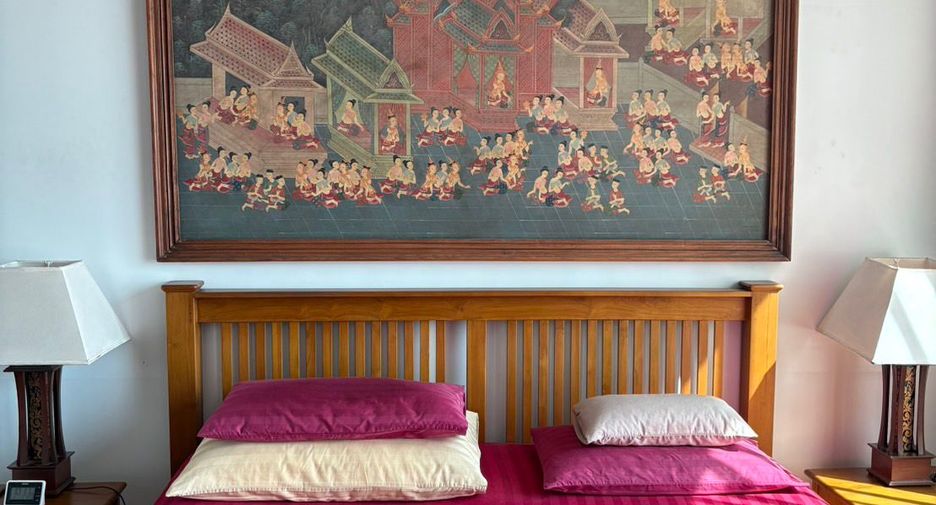 For rent 3 bedrooms condo in Bang Kho Laem, Bangkok