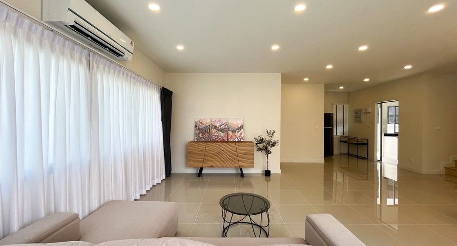 For rent 4 ベッドルーム house in Bang Phli, Samut Prakan