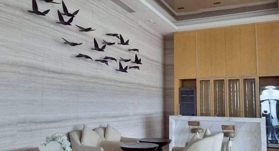 For rent and for sale 1 bed condo in Watthana, Bangkok