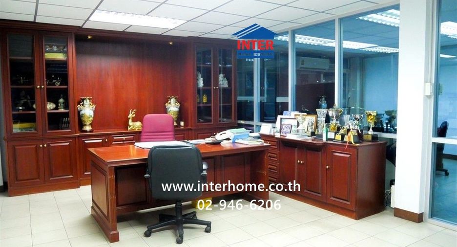 For sale retail Space in Bang Khun Thian, Bangkok