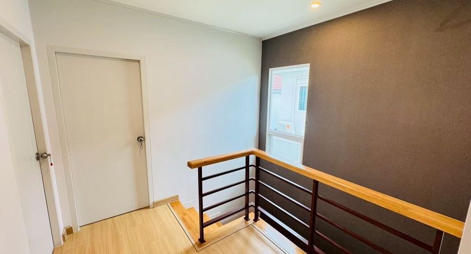 Haus zum Kauf mit 3 Zimmer in Bang Lamung, Chonburi