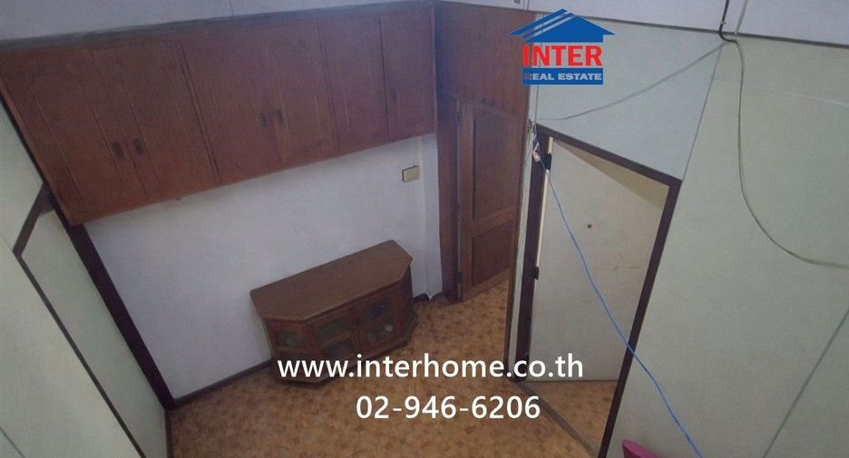 For sale 3 bedrooms retail Space in Dusit, Bangkok