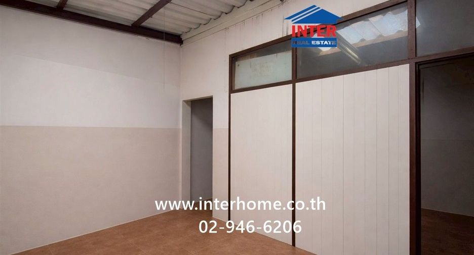 For sale 3 bedrooms retail Space in Dusit, Bangkok