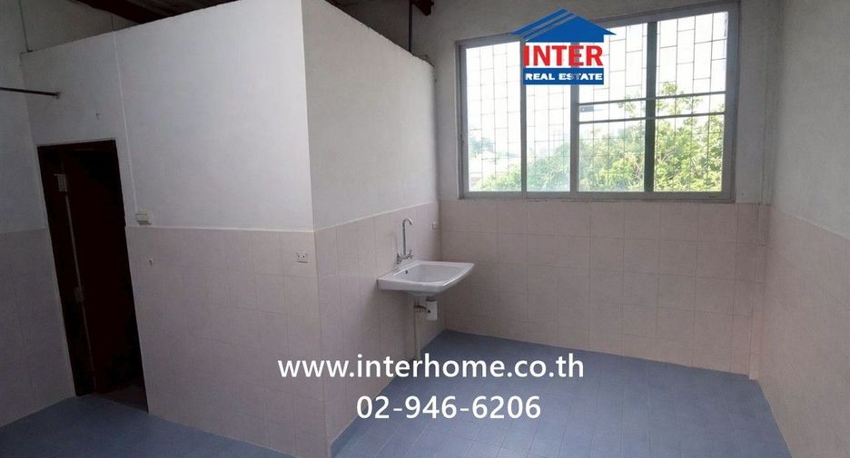 For sale 3 bedrooms retail Space in Dusit, Bangkok