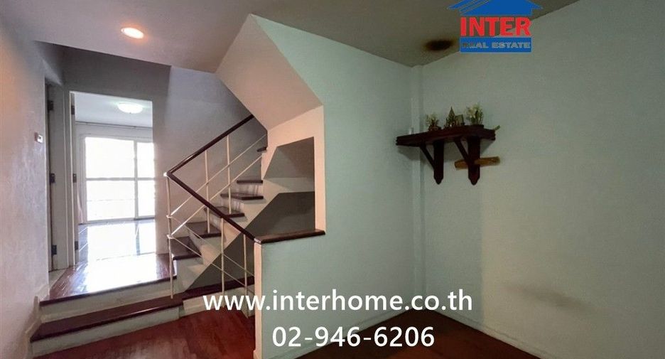 À vendre 3 chambres maison de ville à Mueang Nonthaburi, Nonthaburi