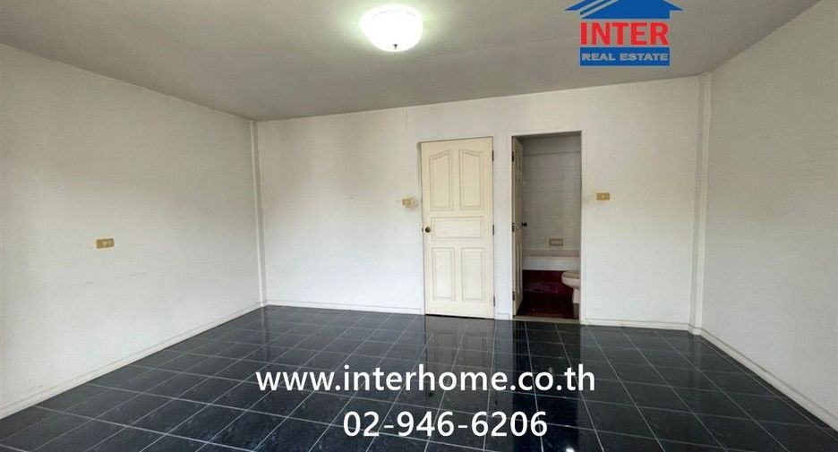 À vendre 3 chambres maison de ville à Mueang Nonthaburi, Nonthaburi