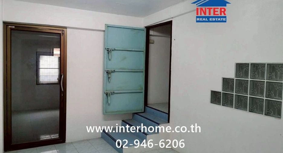 For sale 3 bedrooms retail Space in Bang Bon, Bangkok