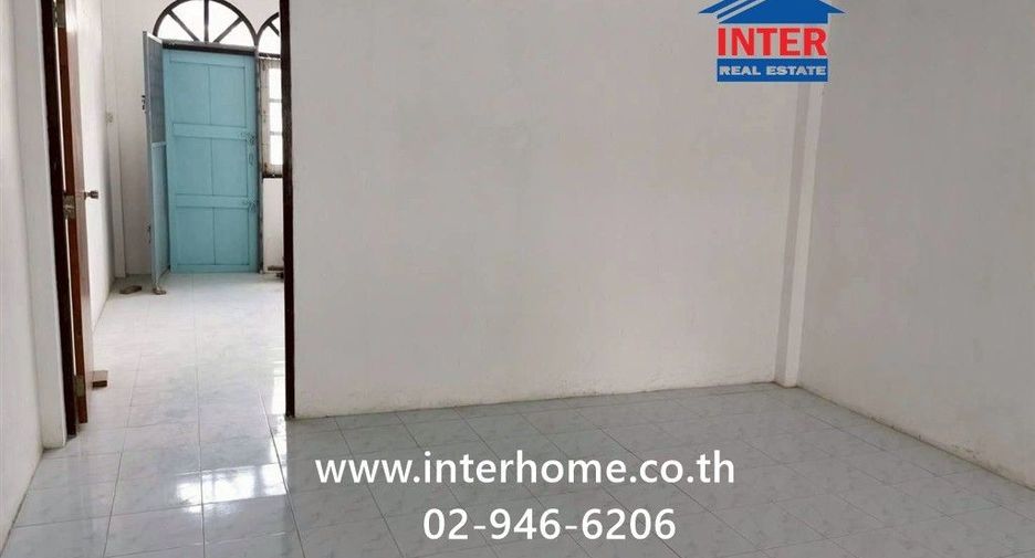 For sale 3 bedrooms retail Space in Bang Bon, Bangkok