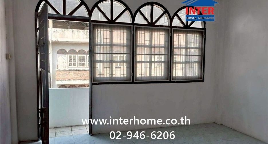 For sale 3 bedrooms retail Space in Bang Bon, Bangkok
