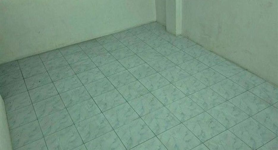 For sale 3 bedrooms retail Space in Bang Bon, Bangkok