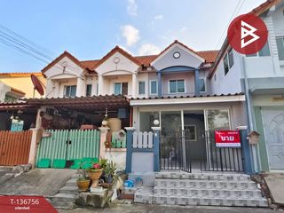 Casa adosada en venta de 2 habitaciones en Bang Sao Thong, Samut Prakan