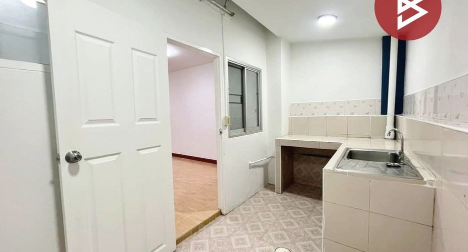 For sale 2 bedrooms townhouse in Bang Sao Thong, Samut Prakan