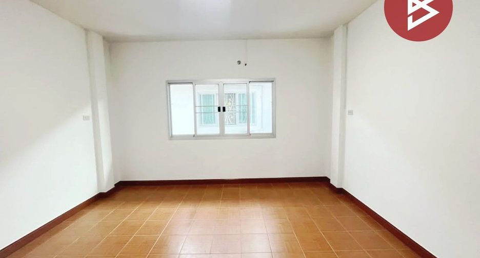 For sale 2 bedrooms townhouse in Bang Sao Thong, Samut Prakan