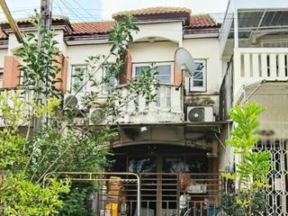 For sale 2 bedrooms townhouse in Bang Khae, Bangkok
