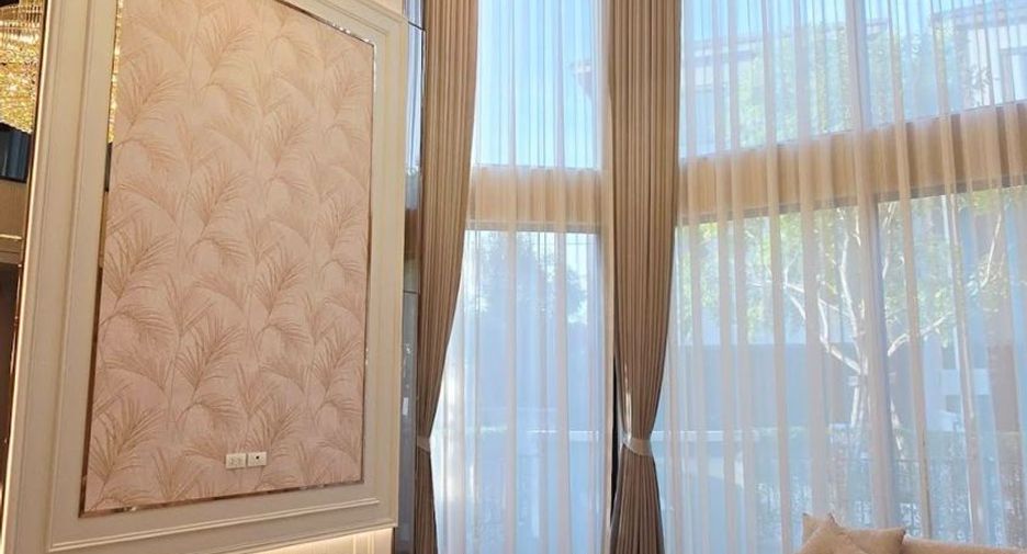 For rent 5 bedrooms townhouse in Bang Phli, Samut Prakan