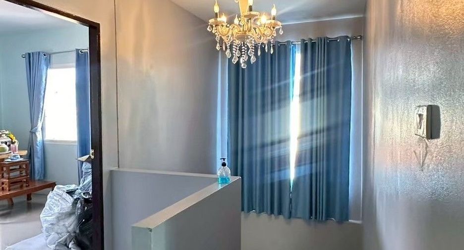 Haus zum Kauf mit 3 Zimmer in Phanat Nikhom, Chonburi
