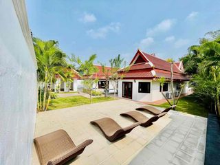 For rent 6 bedrooms villa in Bang Lamung, Chonburi