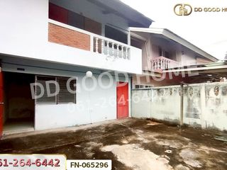 For sale 5 ベッドルーム house in Sam Phran, Nakhon Pathom