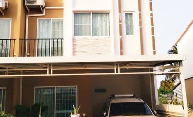 Reihenhaus zum Kauf mit 3 Zimmer in Phra Pradaeng, Samut Prakan