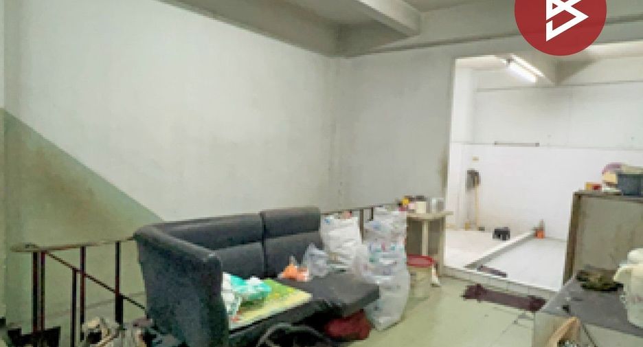 For sale 9 bedrooms retail Space in Pathum Wan, Bangkok