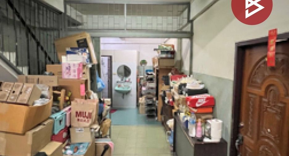 For sale 9 bedrooms retail Space in Pathum Wan, Bangkok