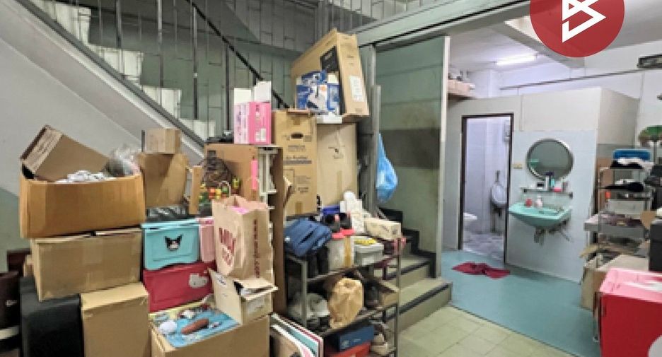 For sale 9 bedrooms retail Space in Pathum Wan, Bangkok