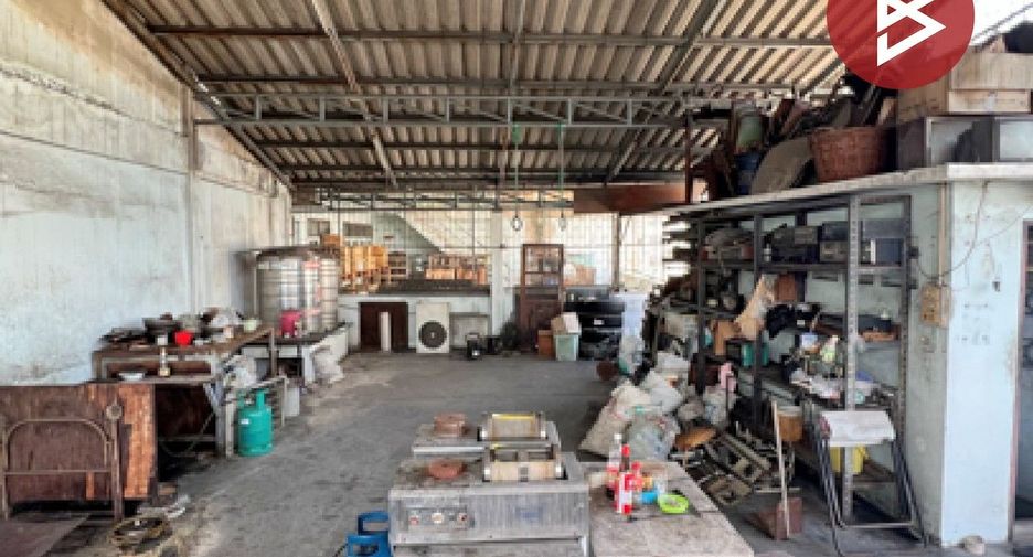 For sale 9 bedrooms retail Space in Pathum Wan, Bangkok