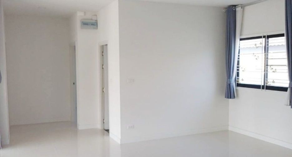 Haus zum Kauf mit 3 Zimmer in Si Racha, Chonburi