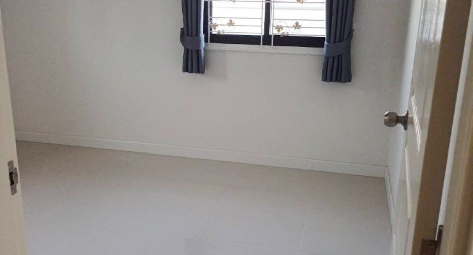 Haus zum Kauf mit 3 Zimmer in Si Racha, Chonburi